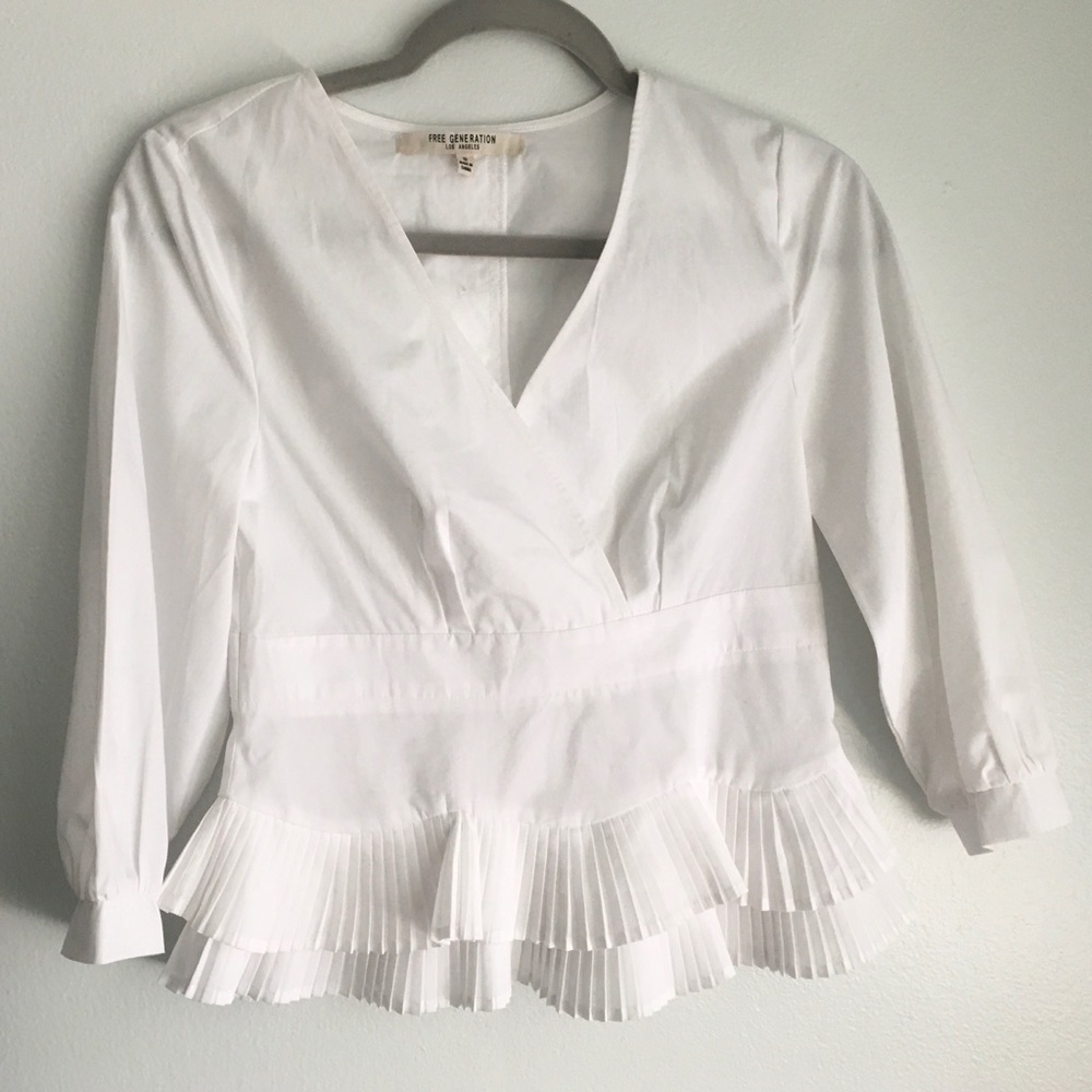 Free Generation pleated ruffle button back blouse, size small